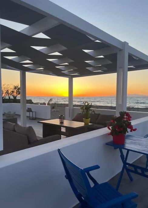 Lambou Beach Sunset Soroni Esterno foto
