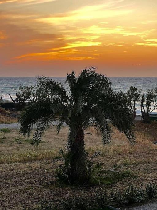 Lambou Beach Sunset Soroni Esterno foto