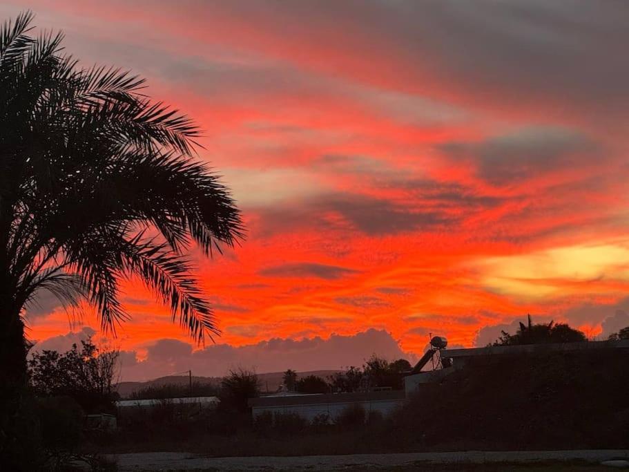 Lambou Beach Sunset Soroni Esterno foto
