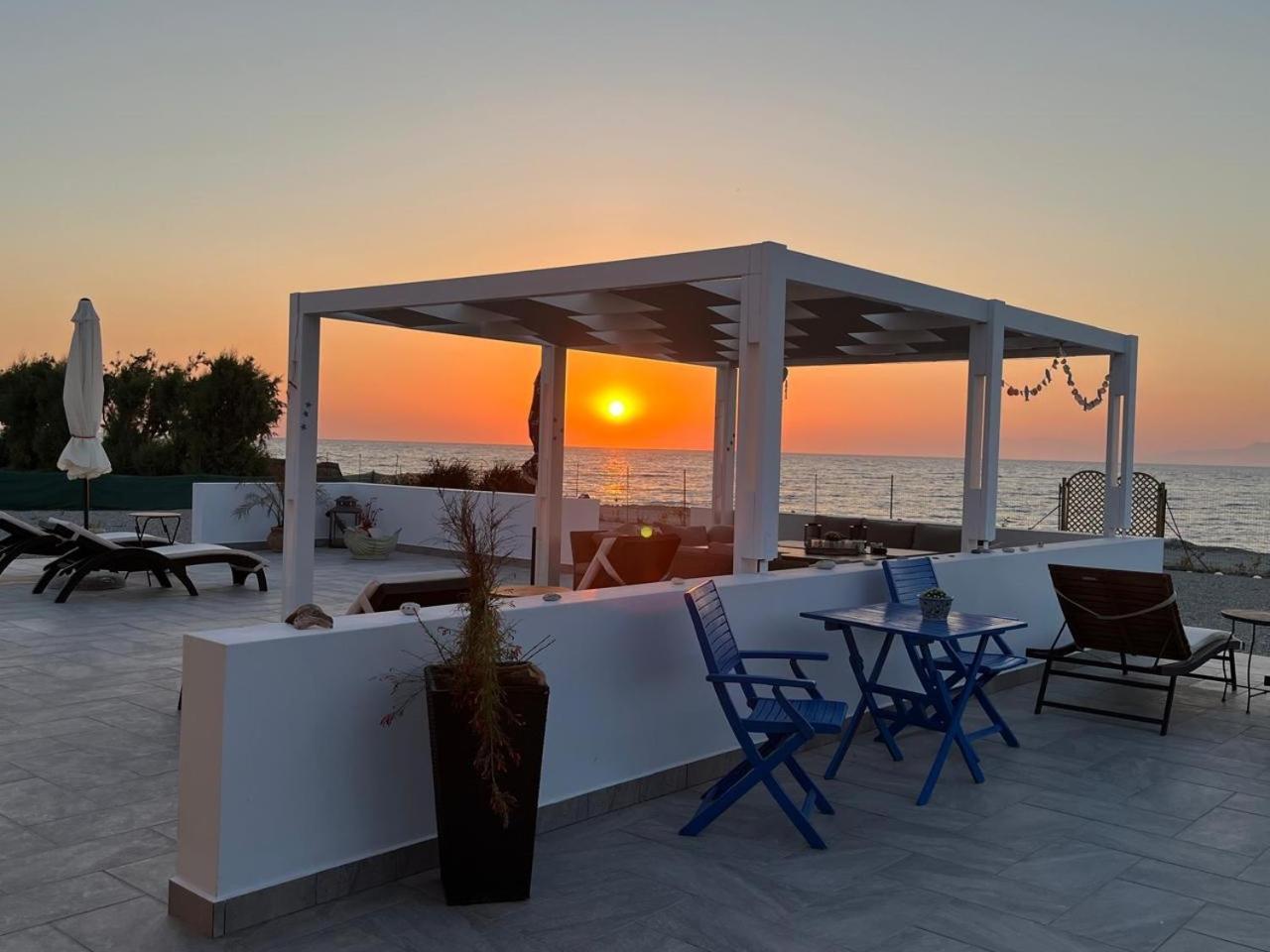 Lambou Beach Sunset Soroni Esterno foto
